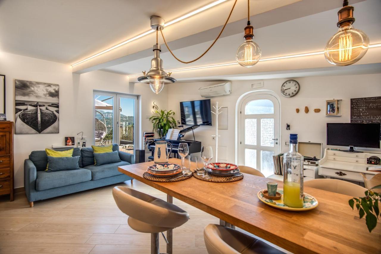 Villa Caruso Private Heated Pool & Sea View سورينتو المظهر الخارجي الصورة