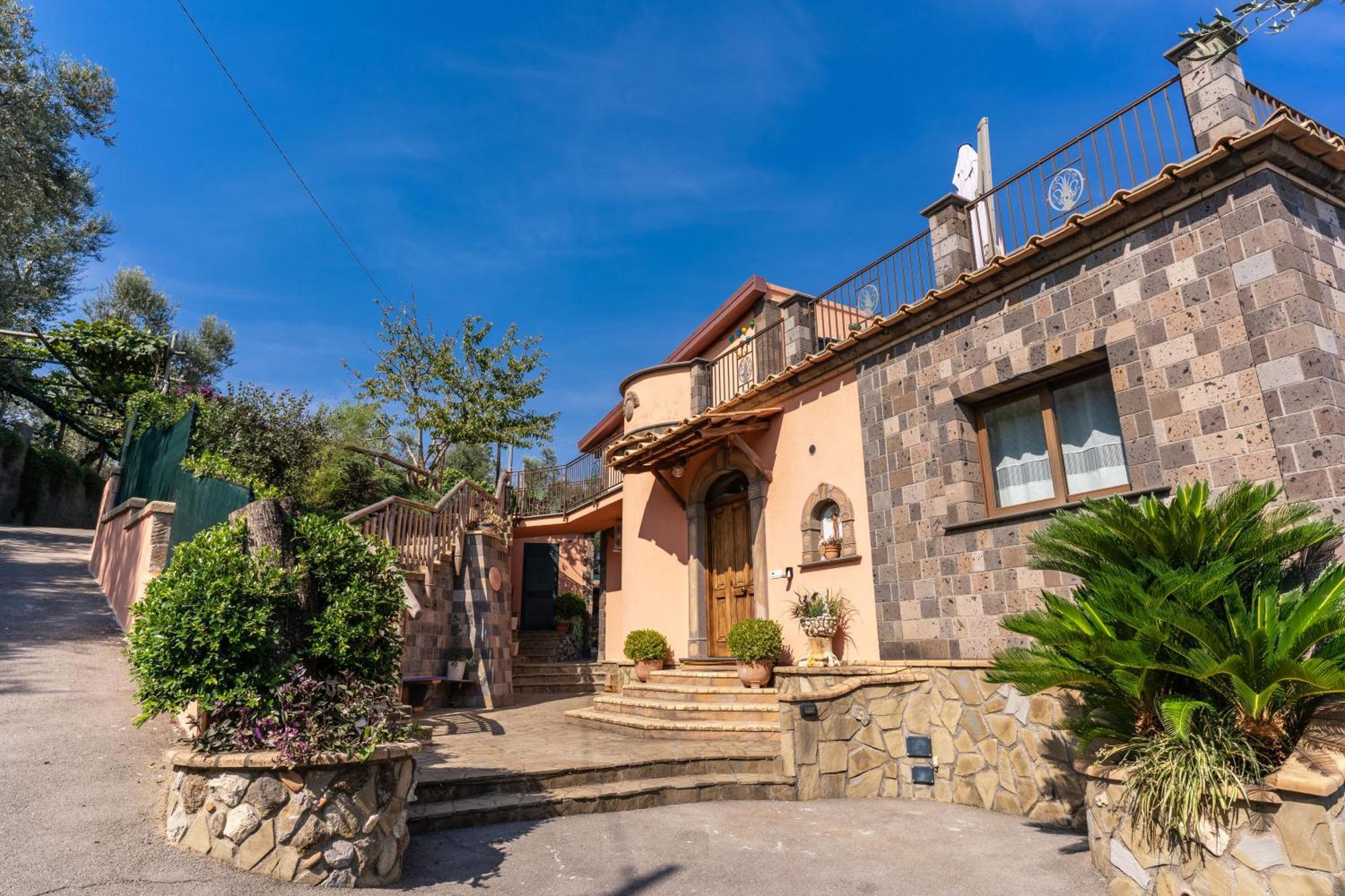 Villa Caruso Private Heated Pool & Sea View سورينتو المظهر الخارجي الصورة